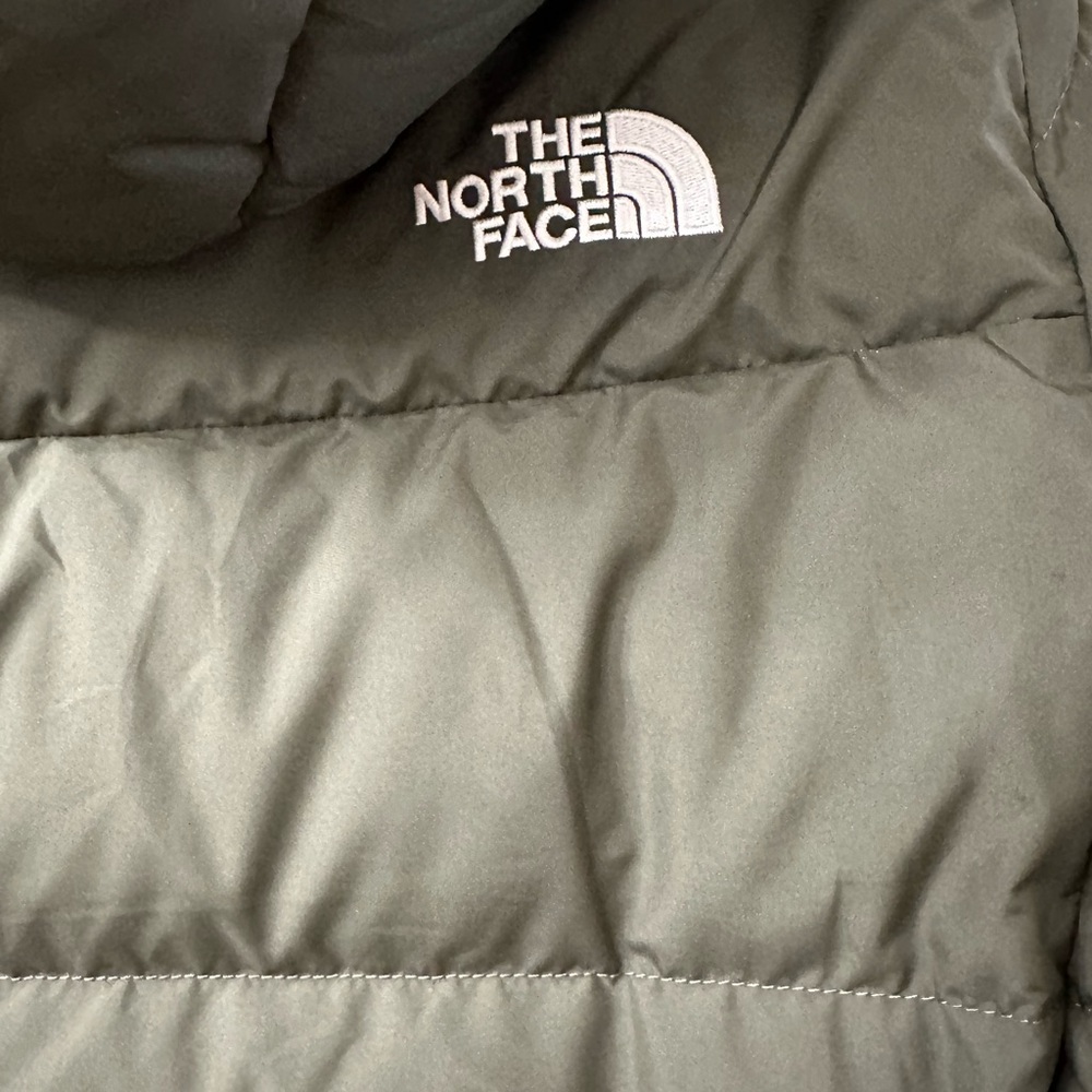 The North Face Olive Puffer Jacket - Picture 4 of 7